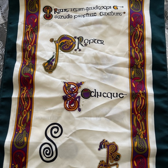 Book Of Kells Celtic Scarf Womans Ireland  Oblong Colorful - Picture 3 of 4